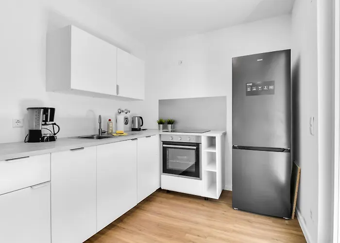 Ferienunterkunft Mit Balkon Und Einem Schlafzimmer Apartament *